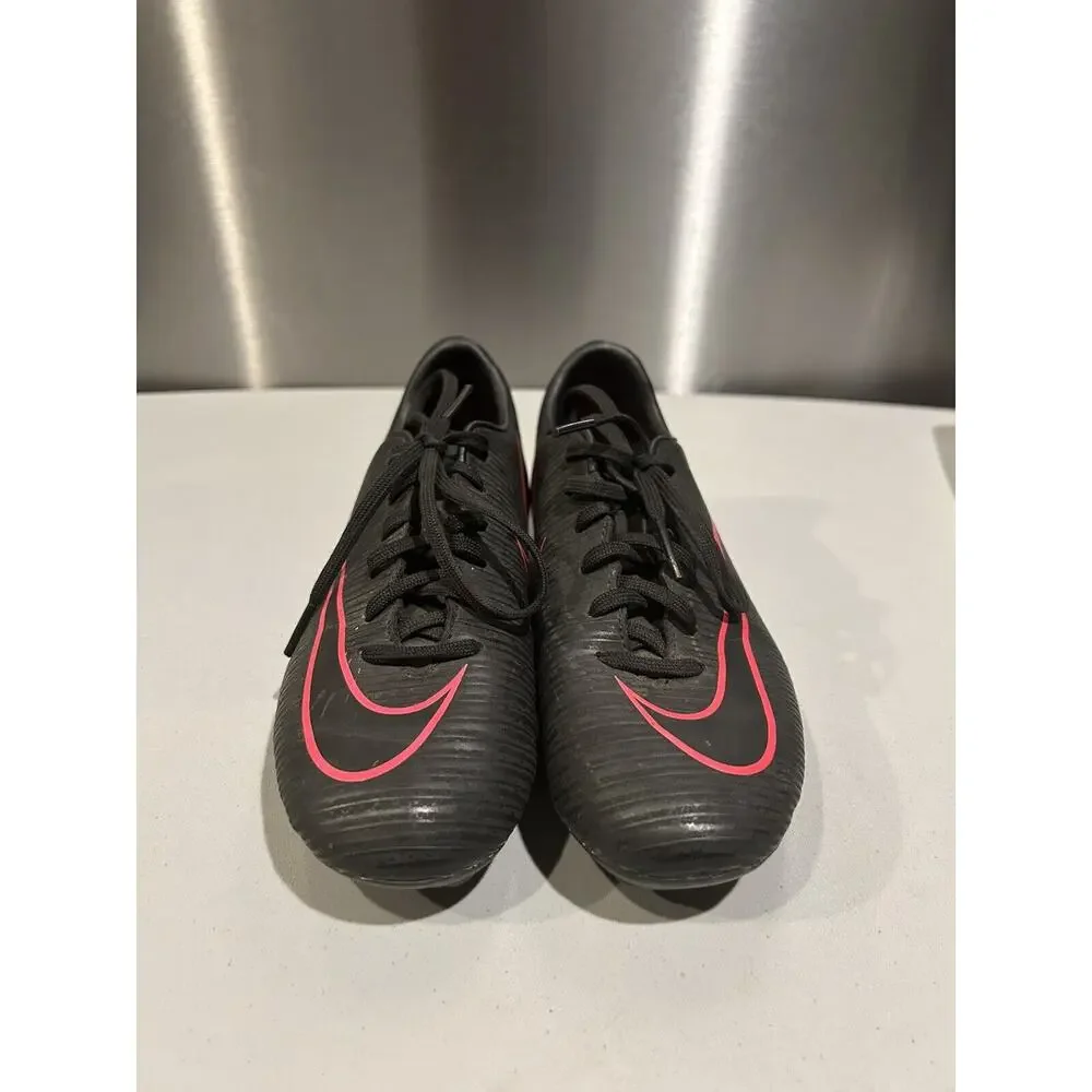Nike JR Mercurial Junior Soccer‎ Cleats Size 1Y Black/Pink